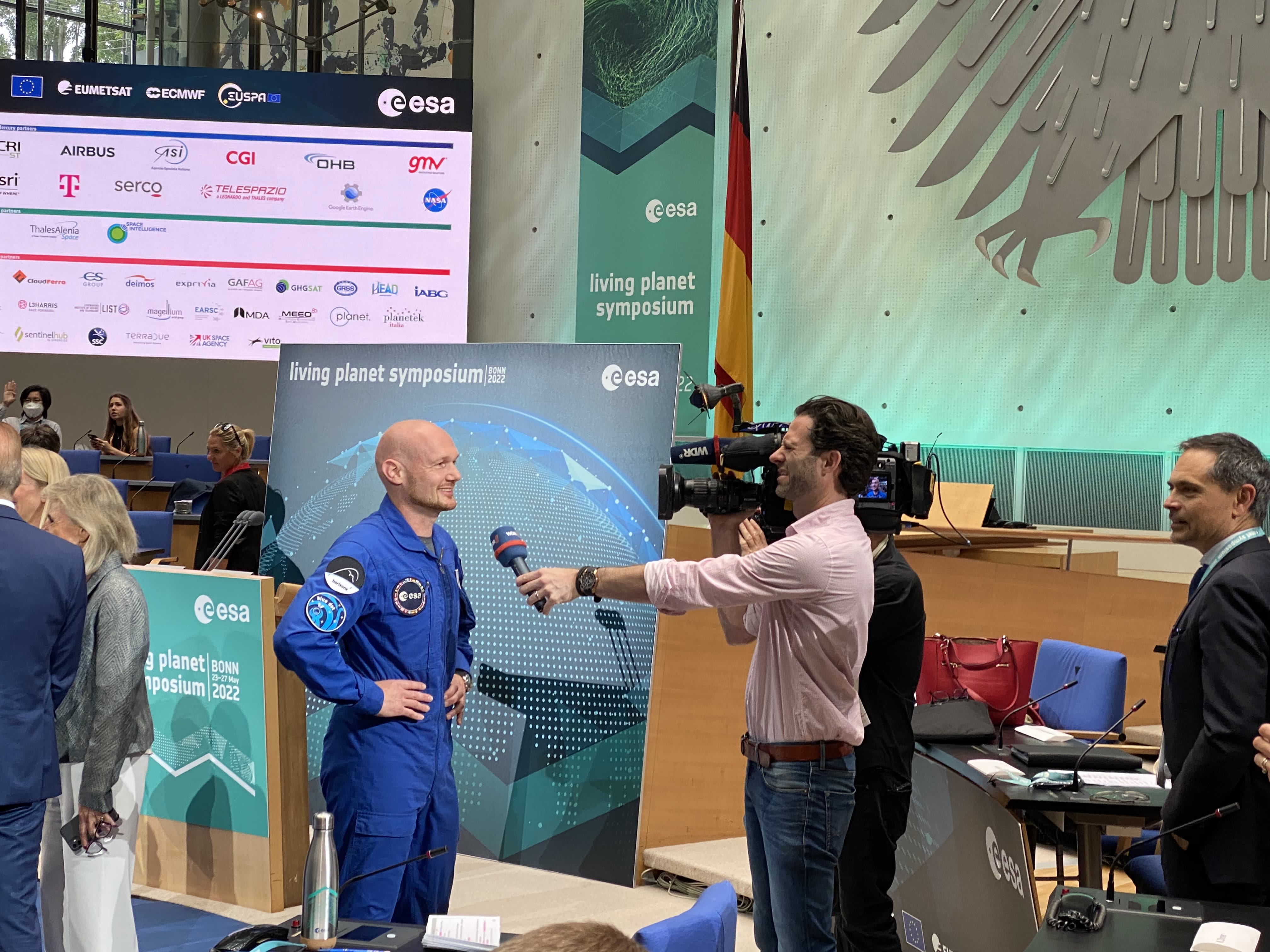 television interview of astronaut alexander gerst