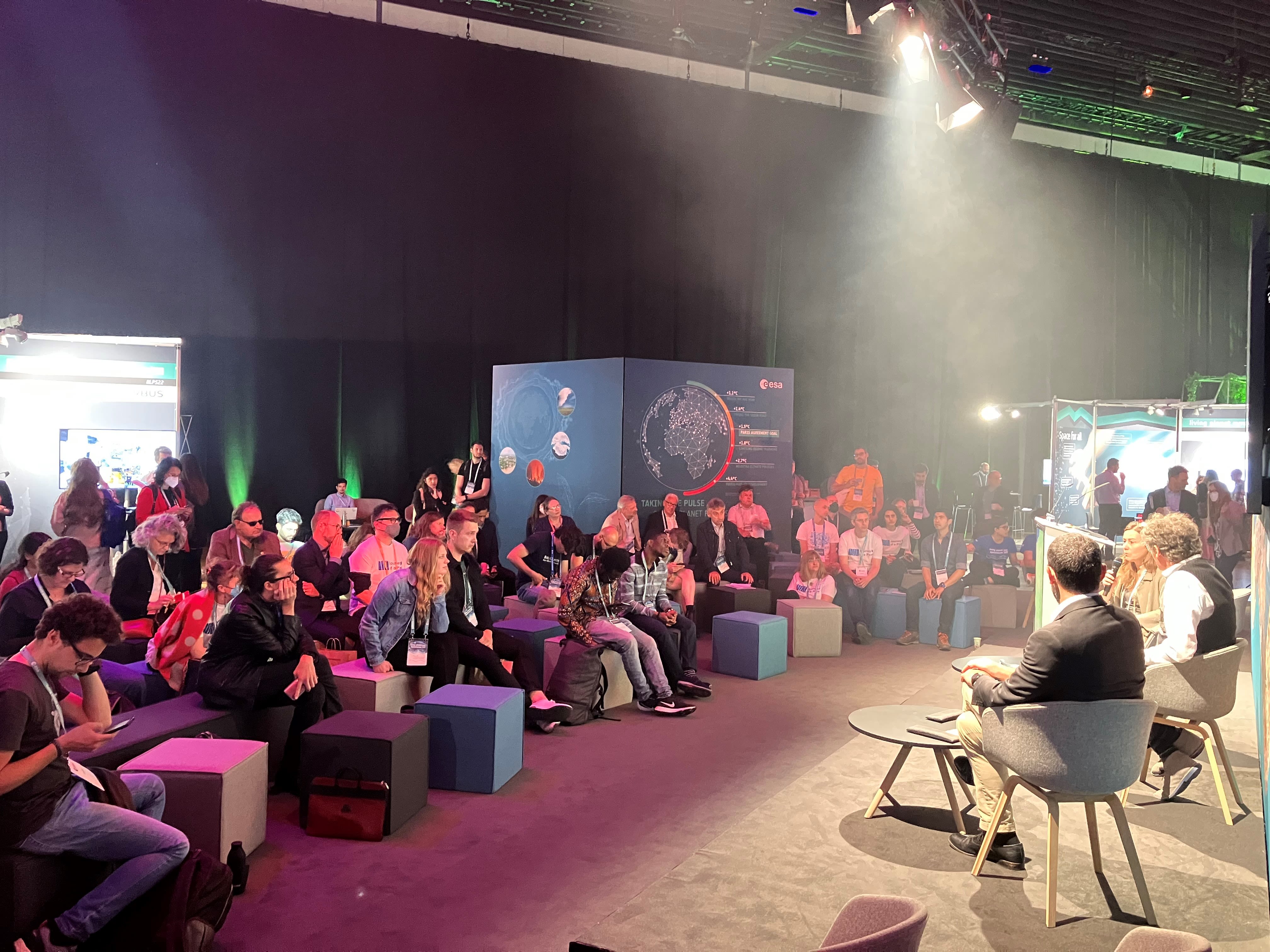 audience at journey of a pixel LPS22